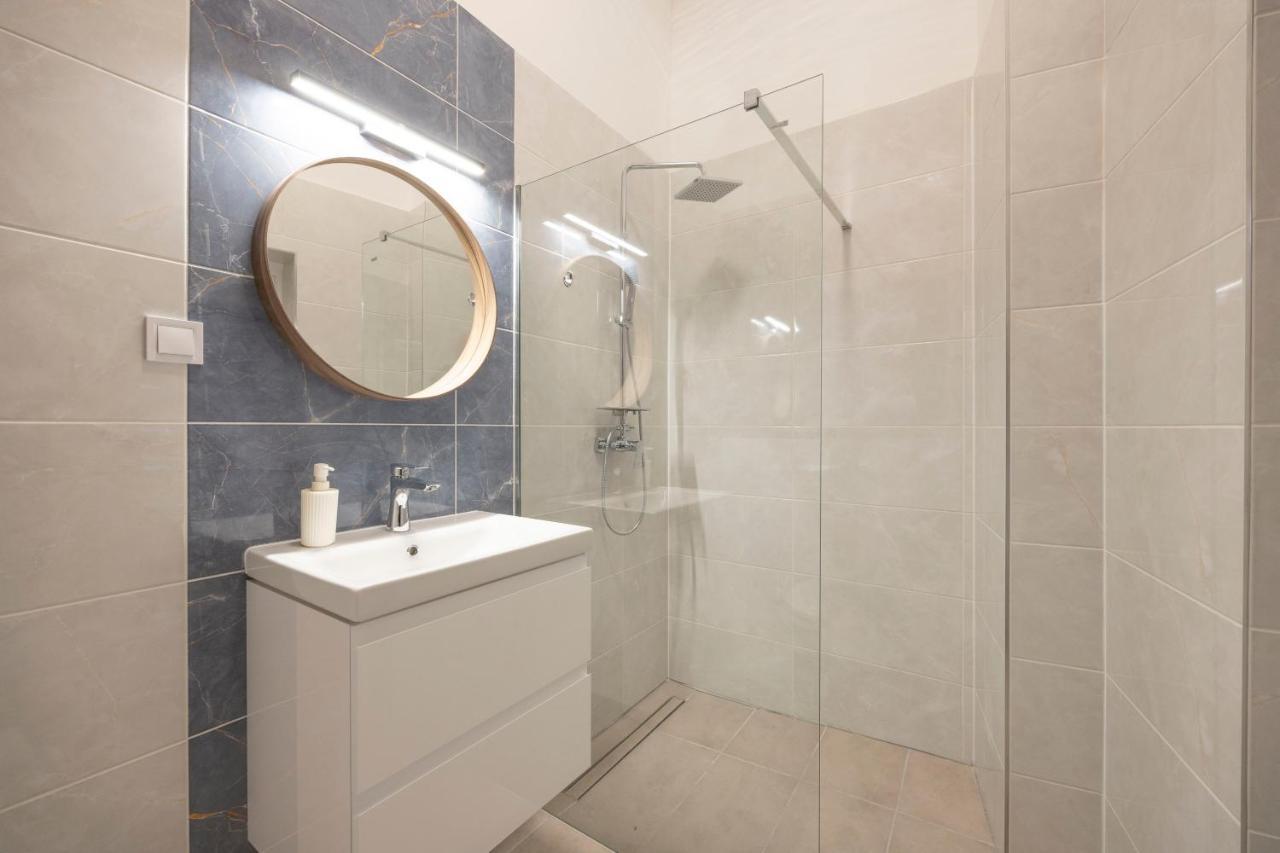 Luxurious Central Grand Home W/ 3Bedrm 2Bathrm 布达佩斯 外观 照片